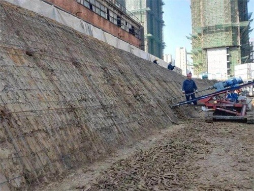 自流井建筑边坡支护